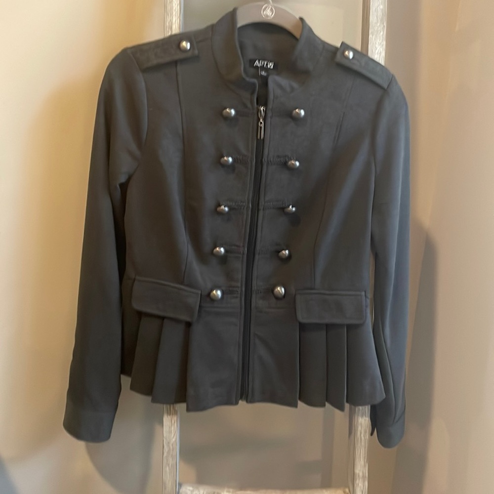 Apt 9 Blazer/Jacket So cute!